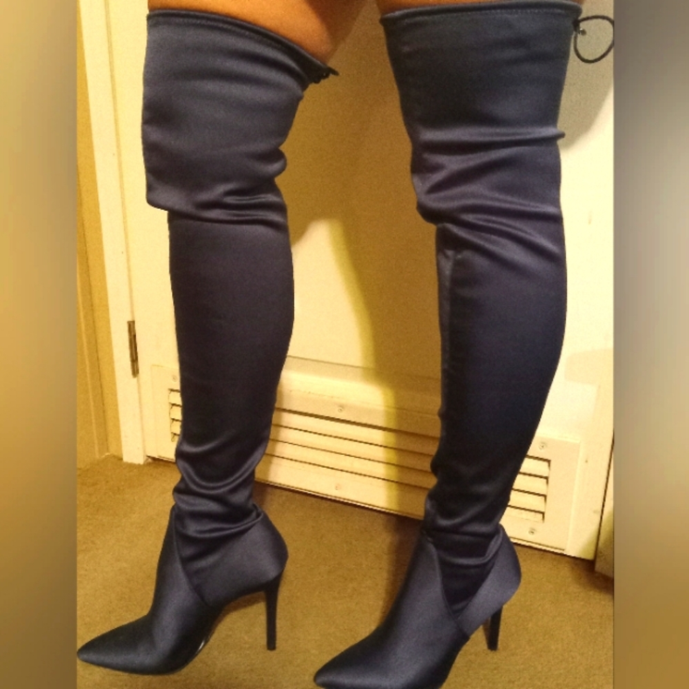 Size 6 1/2 Jessica Simpson over the knee boots